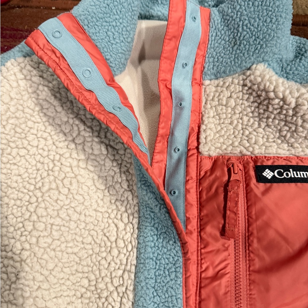 Columbia Blue and White Fleece Sweatshirt - Picture 3 of 5